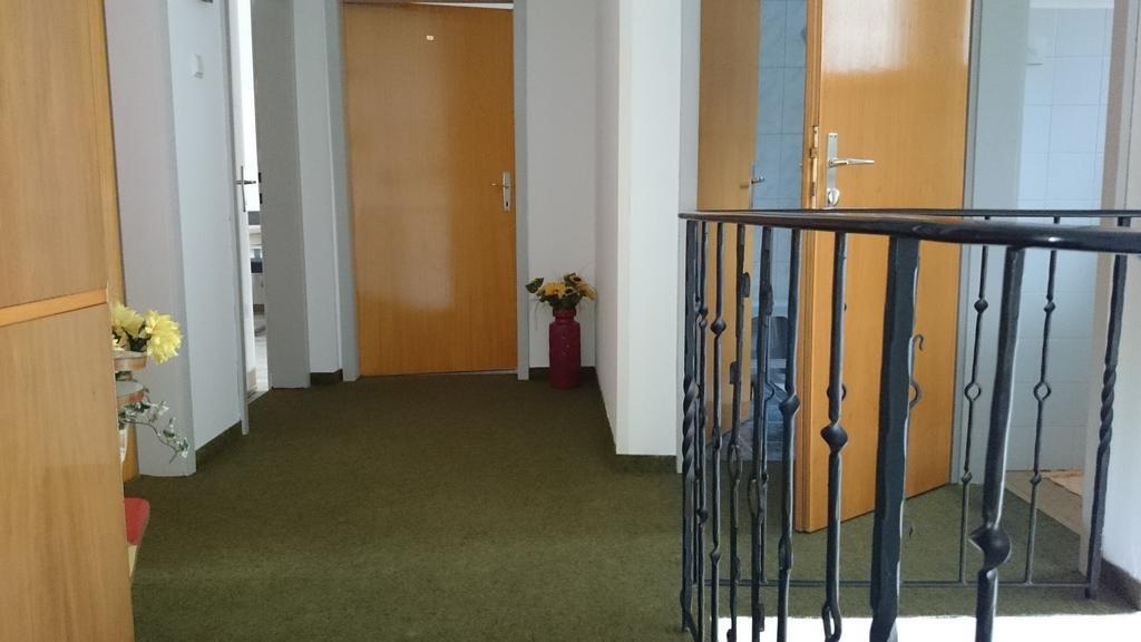 Haus Alpina Apartment Weissensee Exterior photo